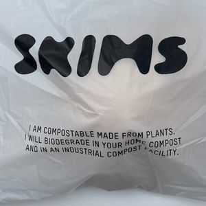 SKIMS “Fits Everybody” Full Coverage Bra in Clay - 32D.